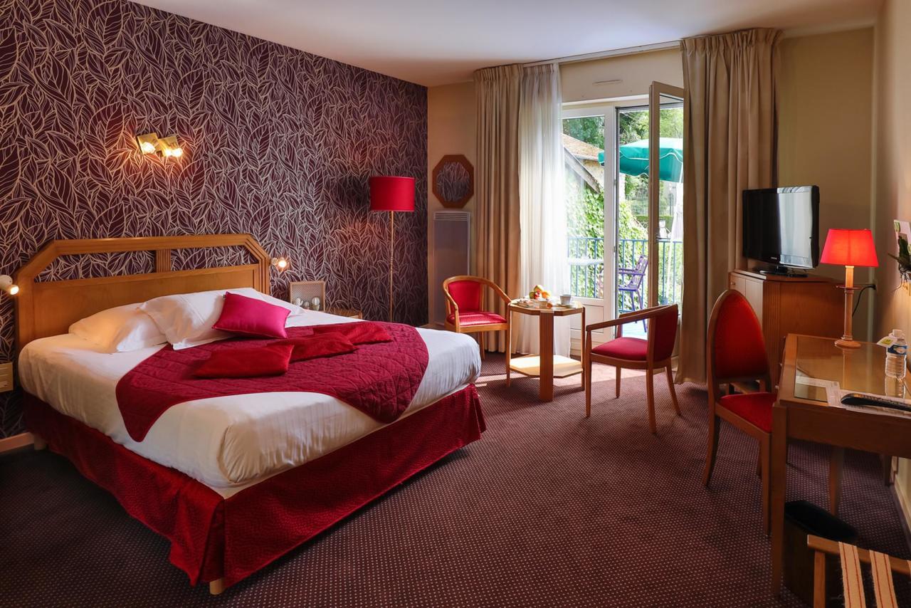 Hotel Logis Burnel Et La Cle Des Champs Rouvres-en-Xaintois Exterior foto